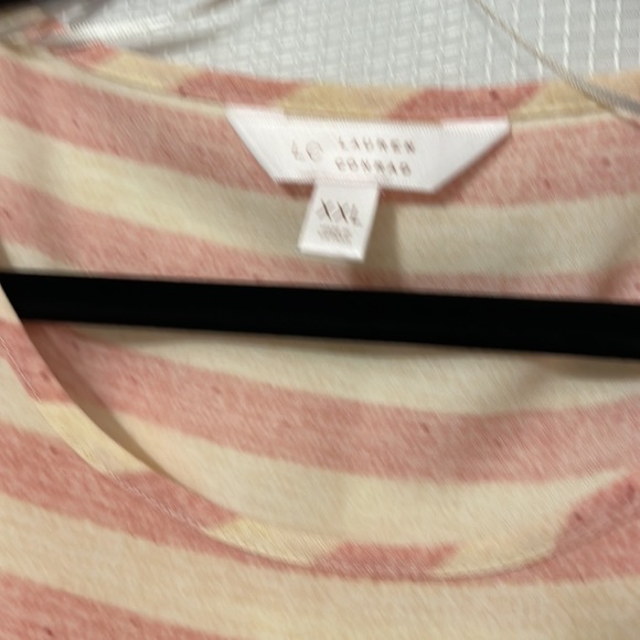 Lauren Conrad top. New.  XXL.  100% polyester - Picture 3 of 4